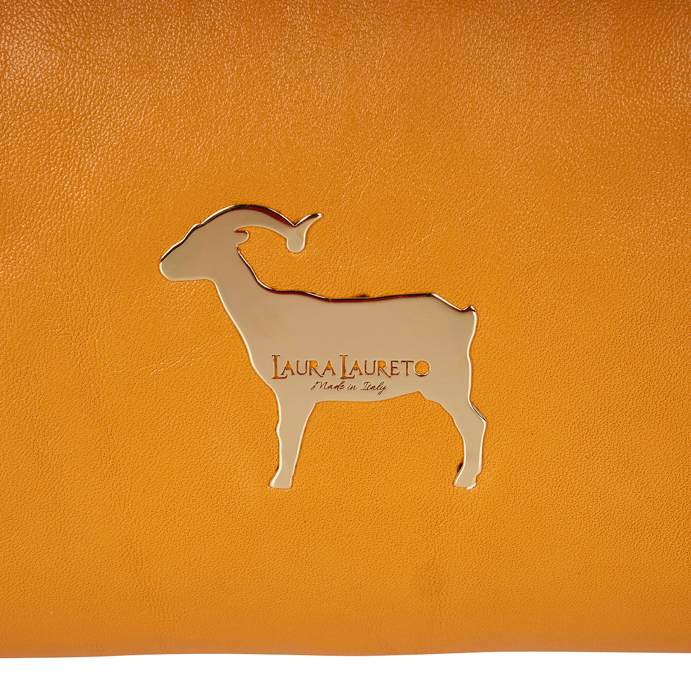 The Iconic Mirror Bag "GOAT"®