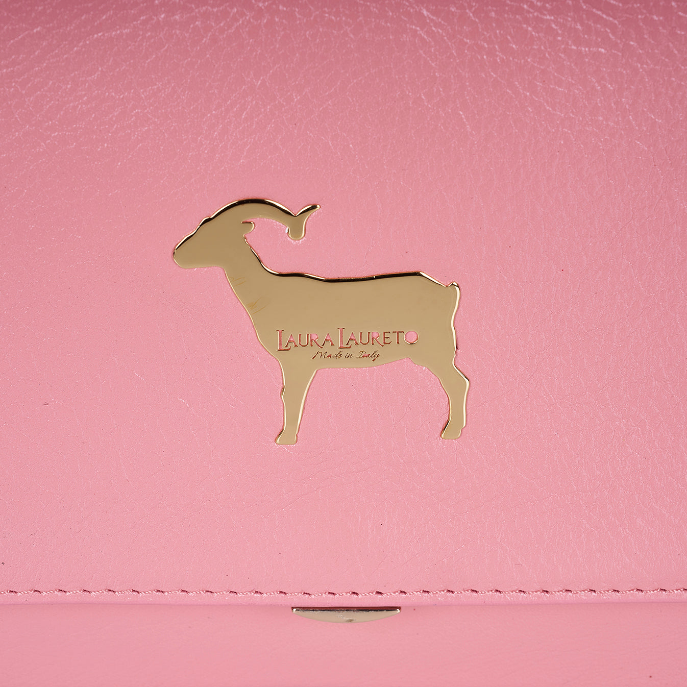 The Iconic Mirror Bag "GOAT"®