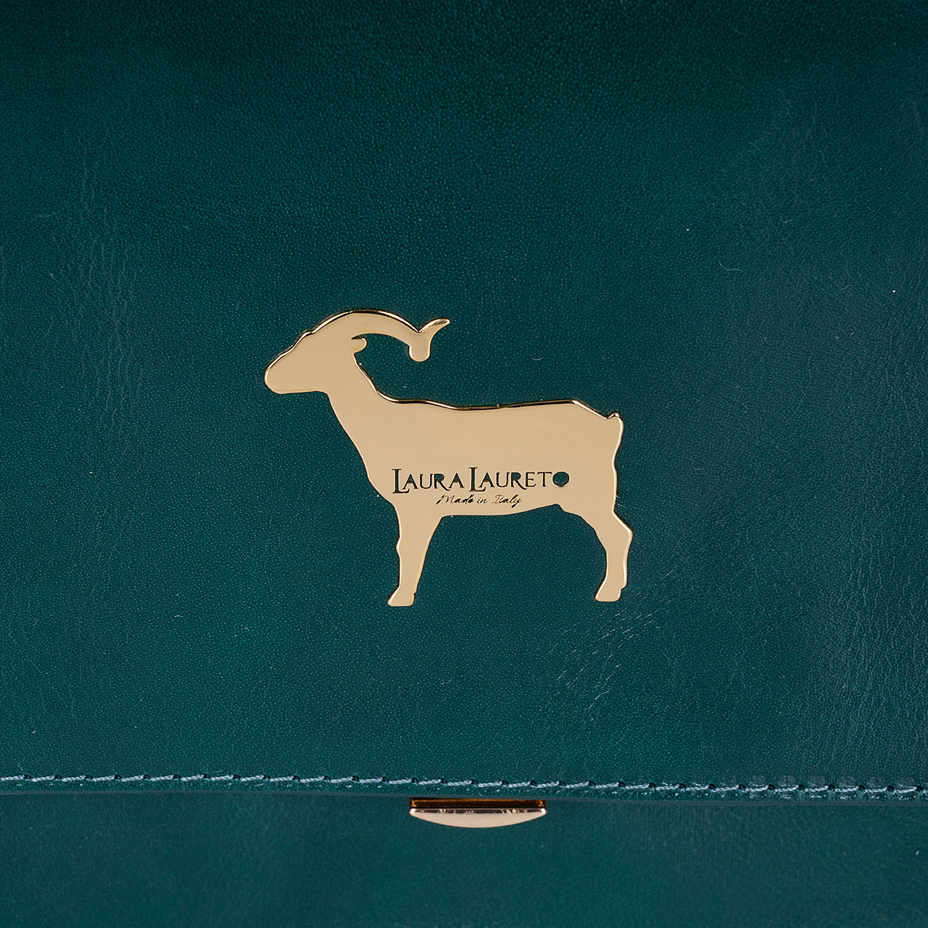 The Iconic Mirror Bag "GOAT"®