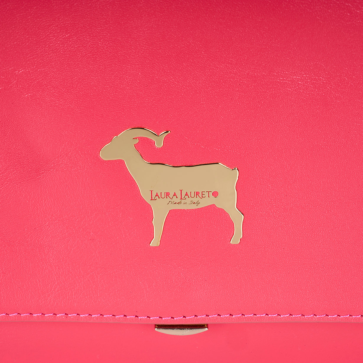 The Iconic Mirror Bag "GOAT"®